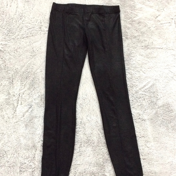 bebe *BLACK* Croc-Embossed Pull-On Leggings with Zip-Ankles - Picture 1 of 5